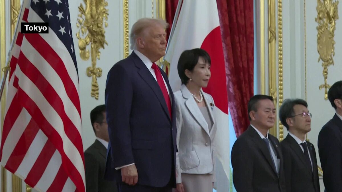 Japan's Takaichi Greets Trump at Tokyo Welcome Ceremony