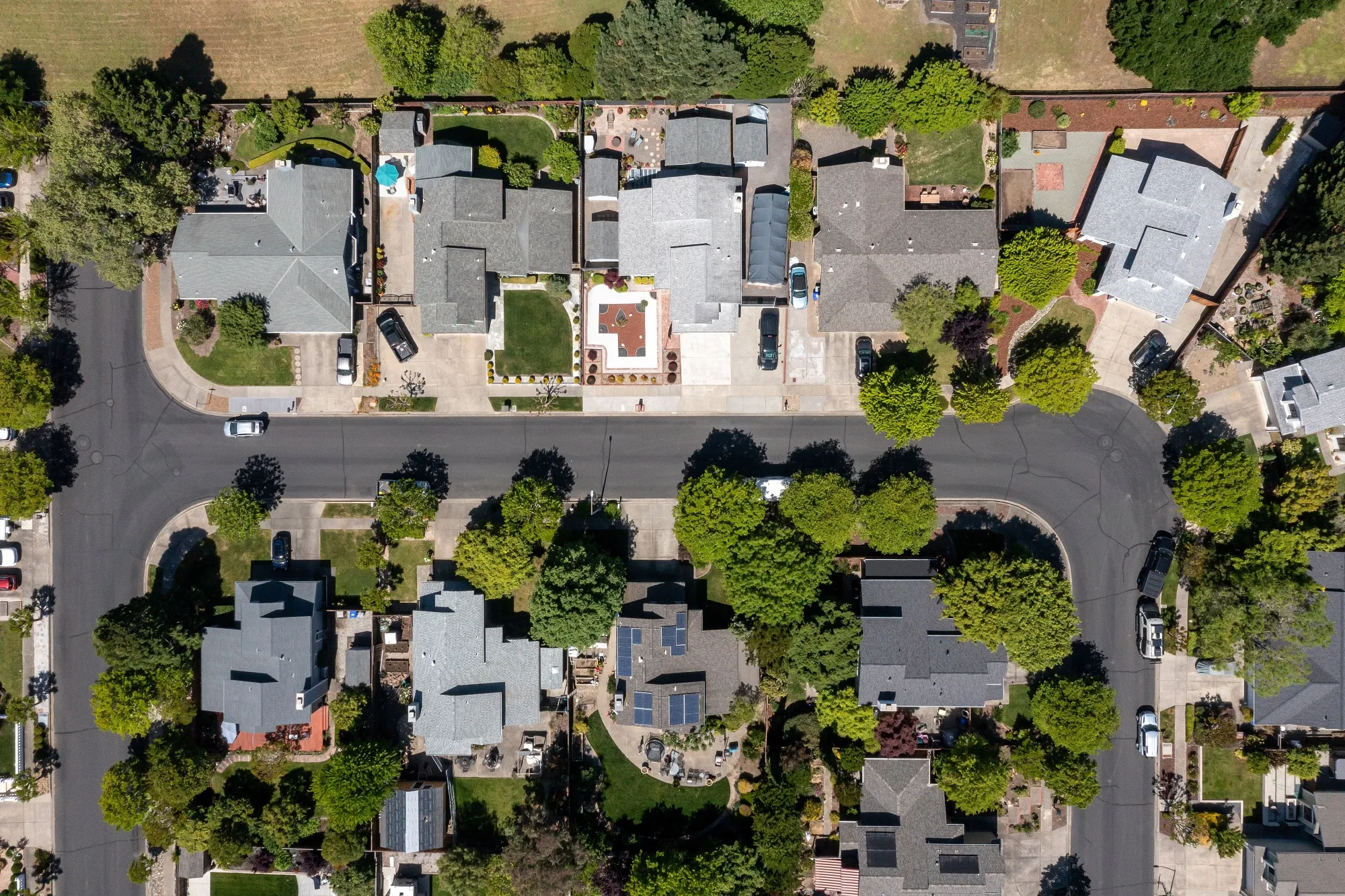 Deer Park Road Management will aim to capitalize on trades in legacy residential mortgage-backed securities.