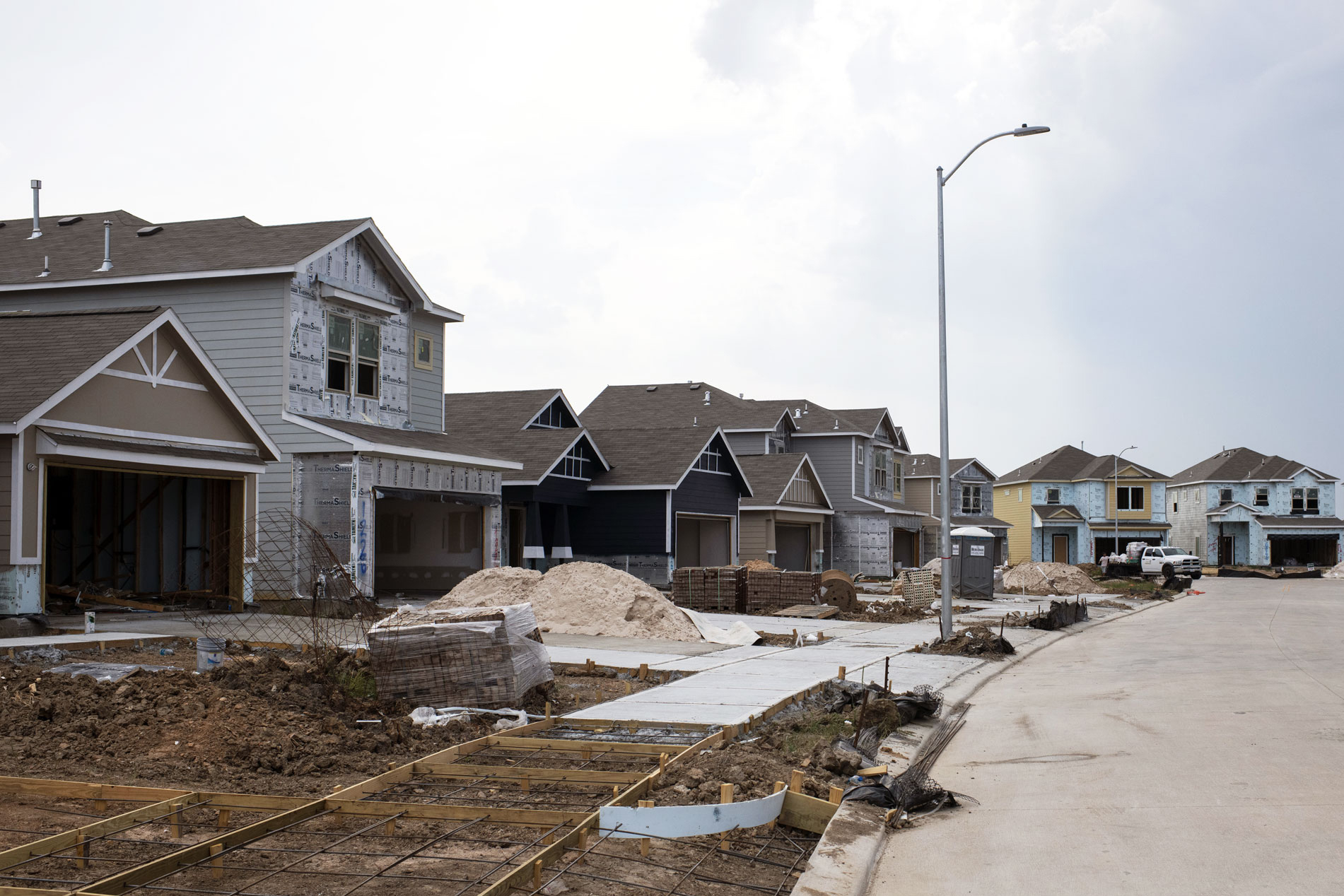 New homes taking longer to build because of supplies, labor shortage