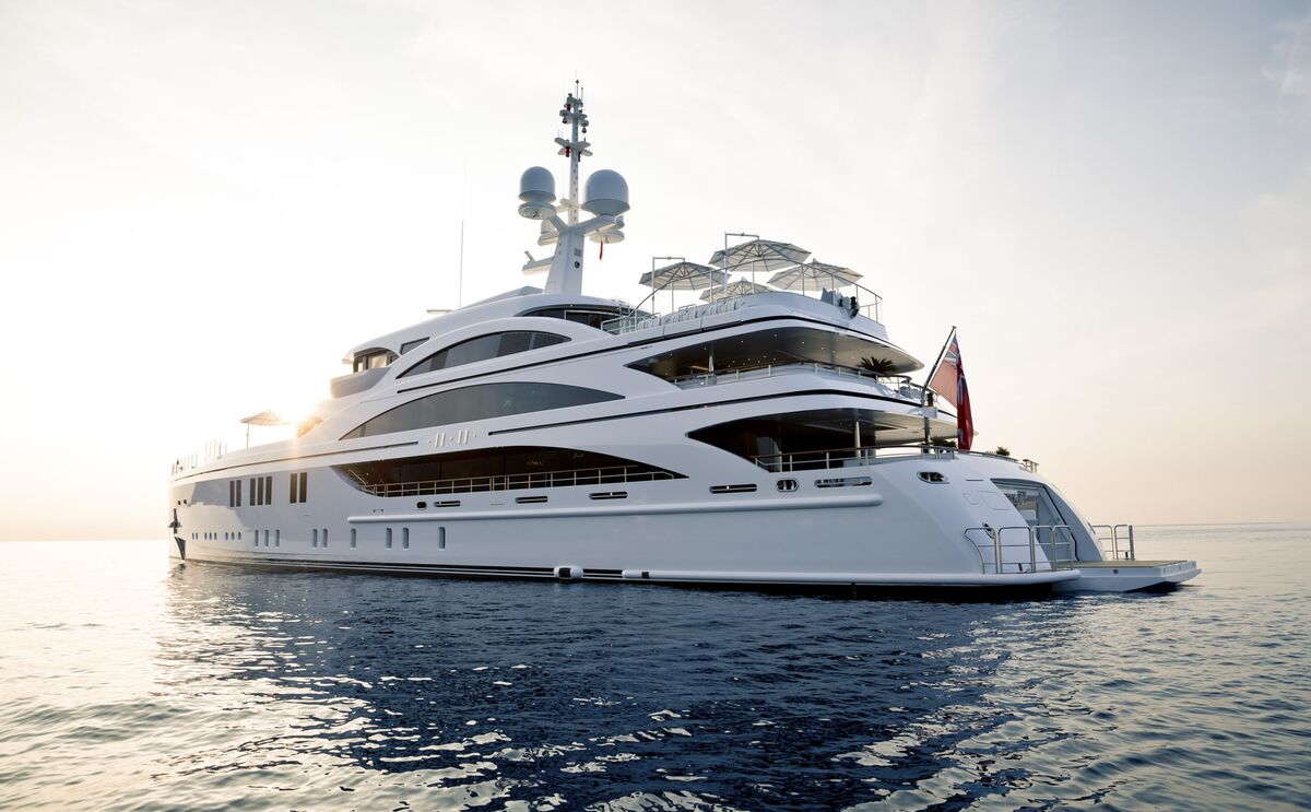 Tour A 73 Million Mega Yacht Headed To Miami Boat Show Bloomberg