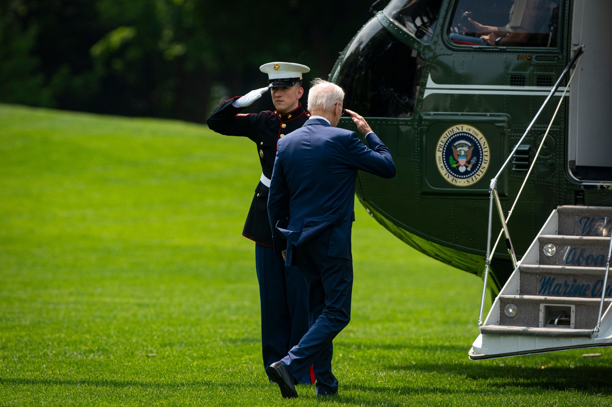 US President Joe Biden boards Marine One on the South Lawn of the White House on Wednesday. Biden is scrapping planned stops in Australia and Papua New Guinea following his trip to Japan for the Group of Seven meeting so he can return for negotiations with Republicans over raising the debt ceiling.