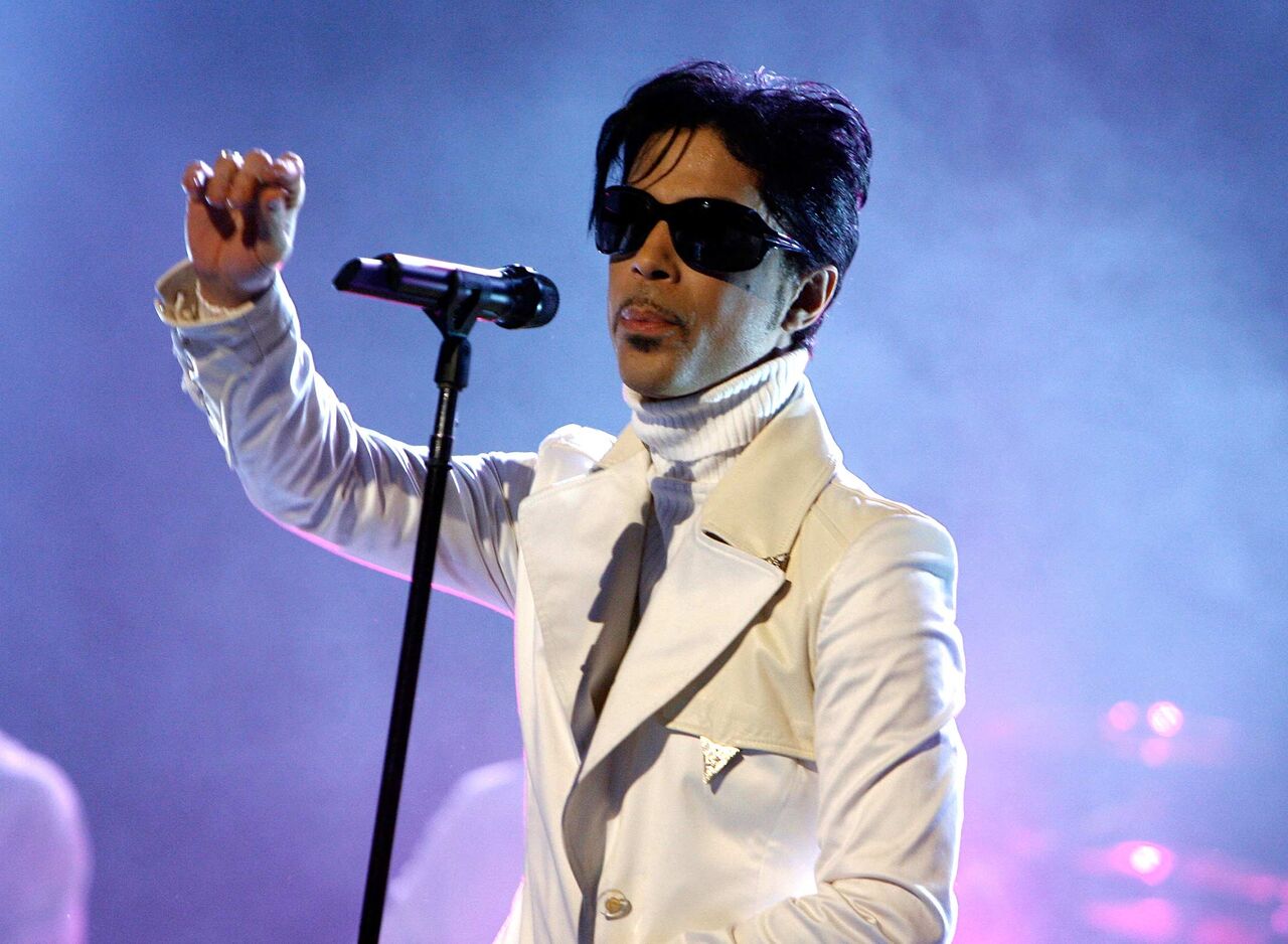 Prince Catalog Inches Closer to Streaming With License Deal Bloomberg