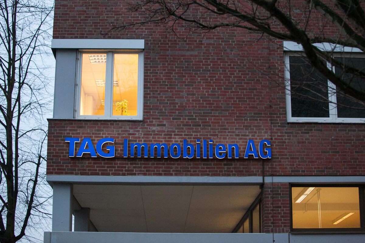 bloomberg.com - Konrad Krasuski - TAG Immobilien Is Said to Eye Polish IPO Kickoff in Coming Weeks