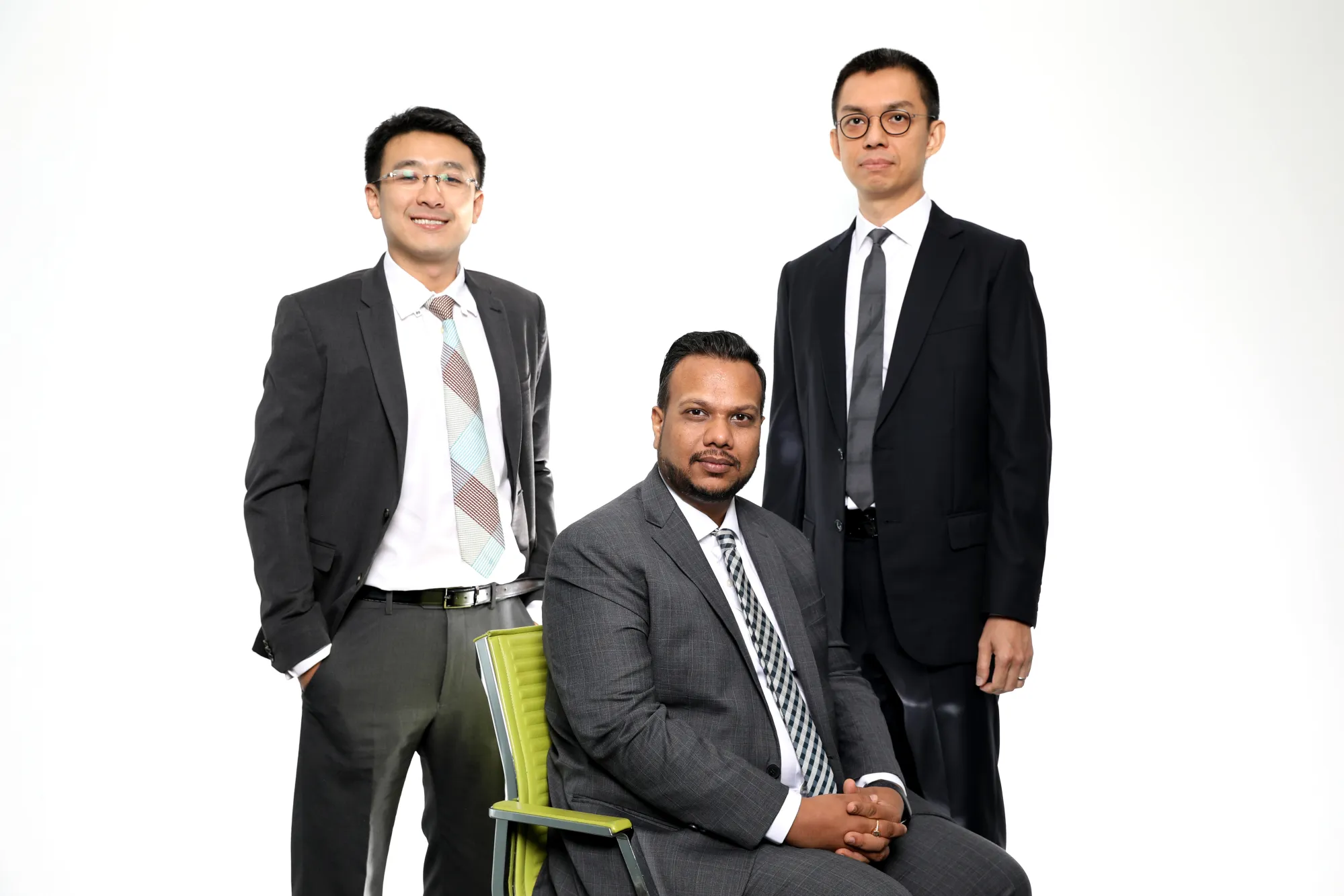 Hedge Funds Face a New Threat From Richest Families in Asia - Bloomberg