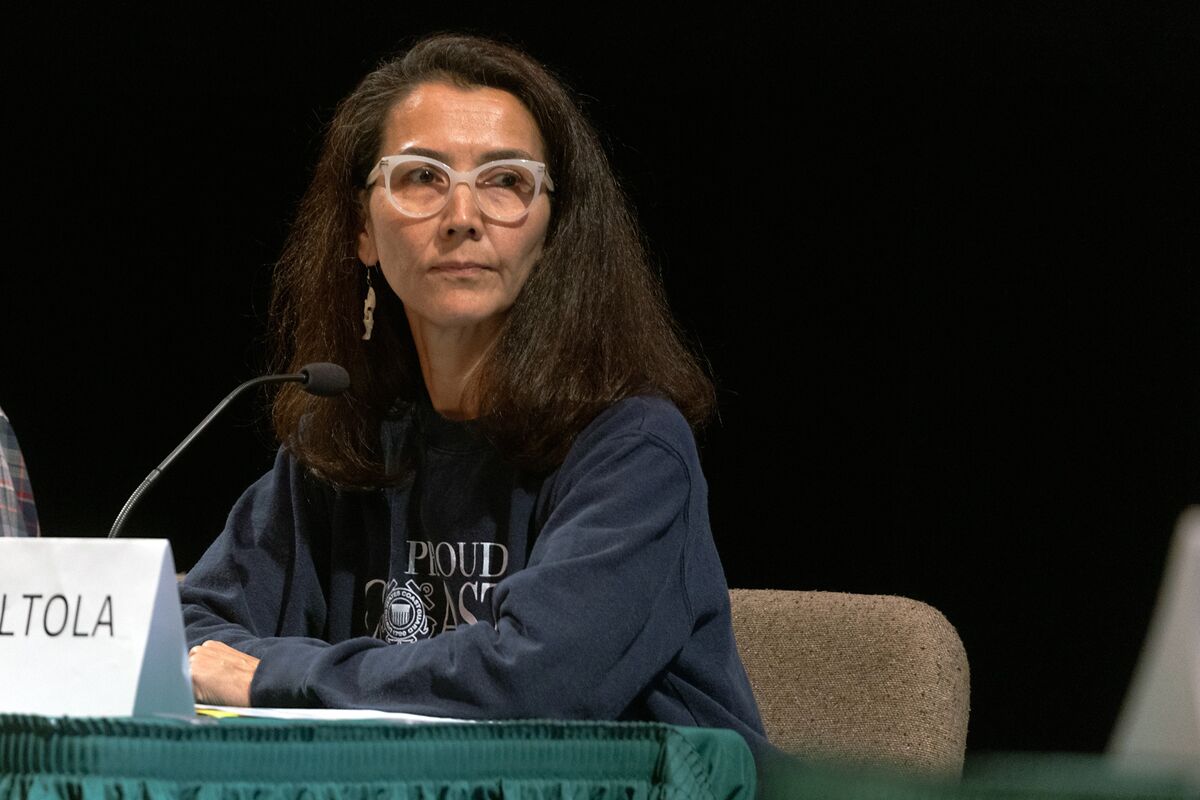 Trump Demands Prosecution of Mary Peltola