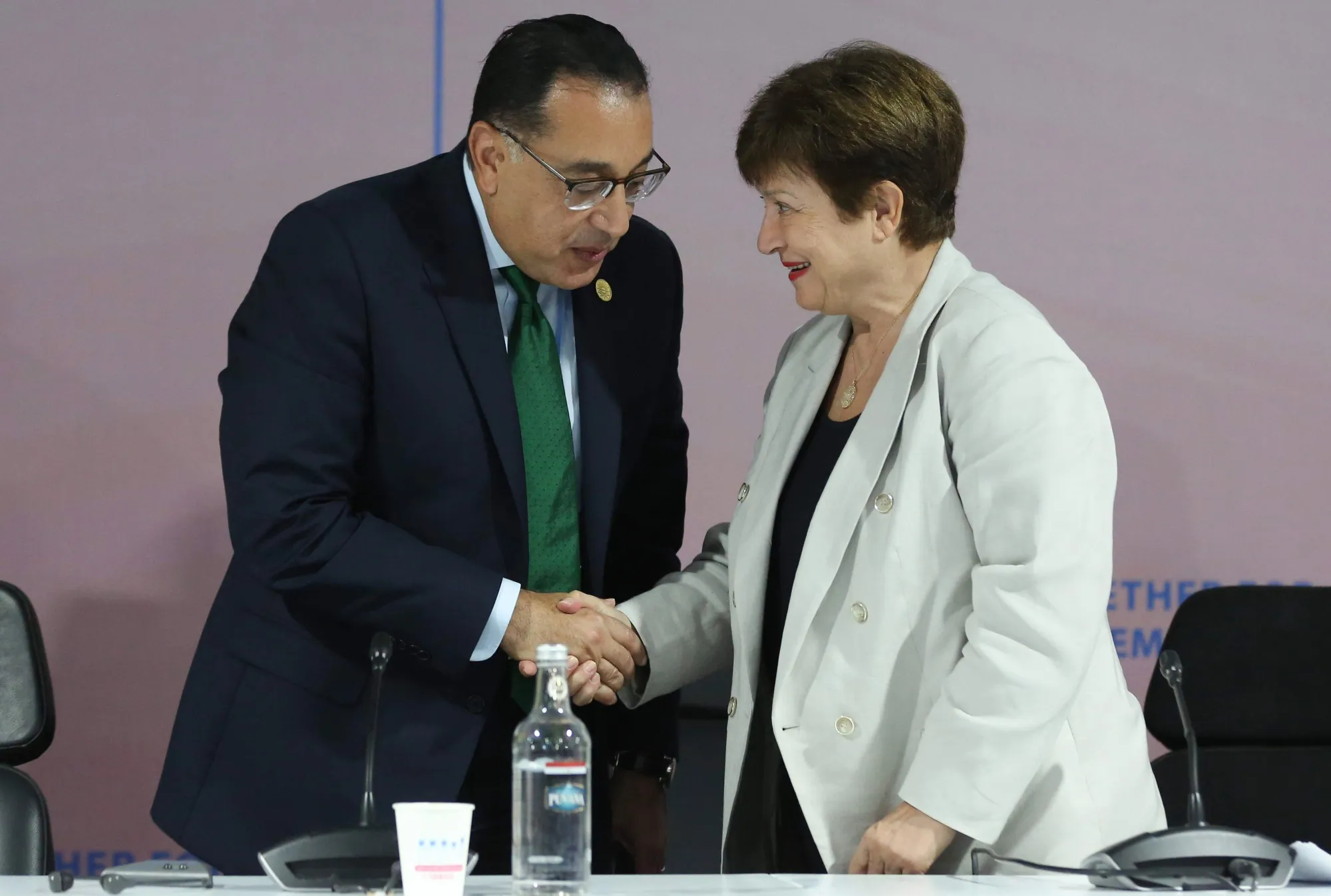 Mostafa Madbouly, Egypt’s prime minister, left, shakes hands with Kristalina Georgieva&nbsp;at the UN’s annual climate talks in Sharm El-Sheikh last year.
