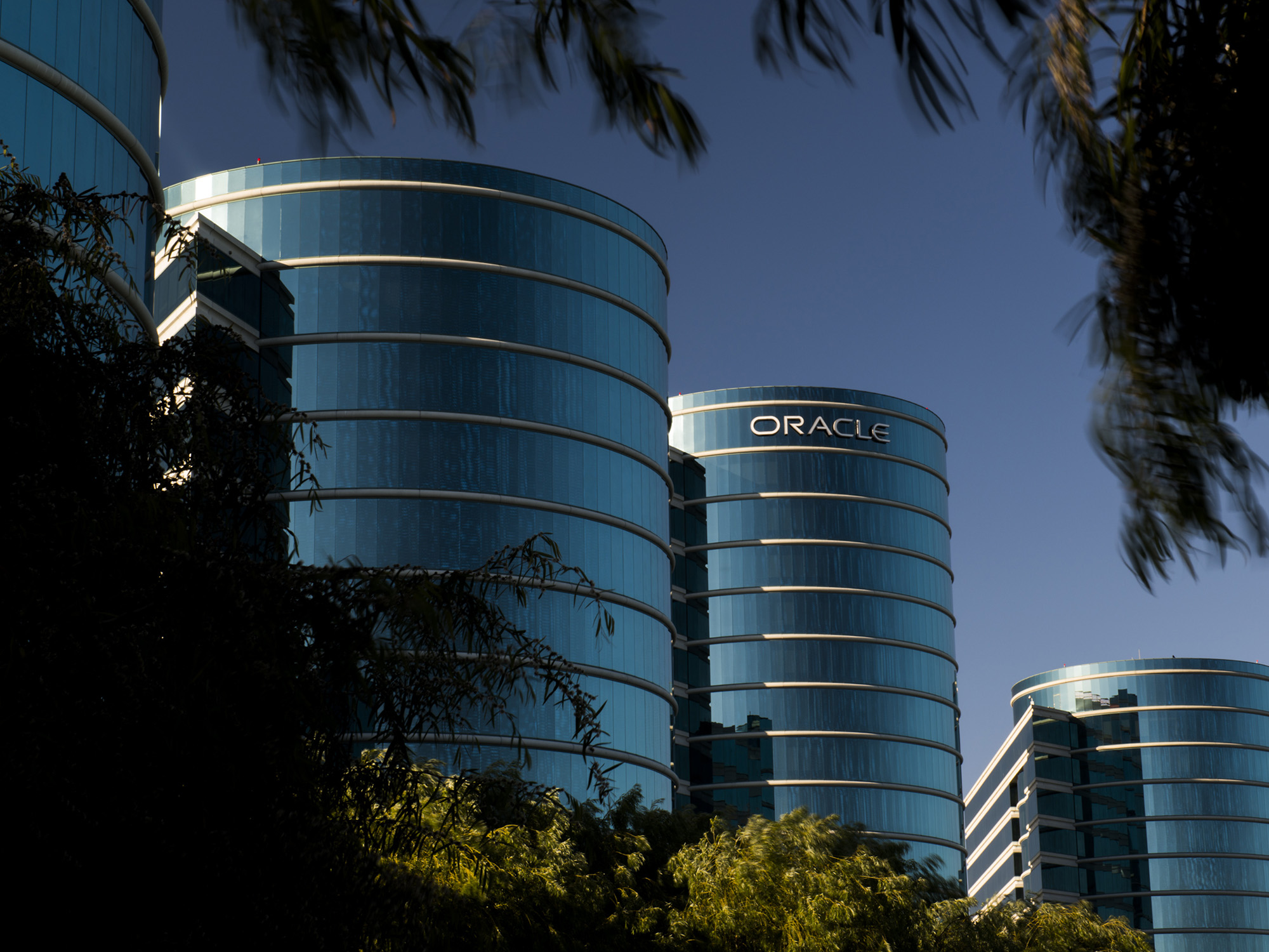 Oracle Address Redwood City - 1lc2m41