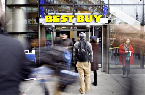 Best Buy Founder Offers $26 a Share to Buy Retailer