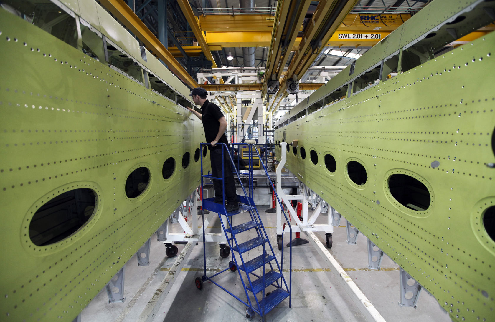 Brexit Exposes U.K. To Worldwide Raid On Airbus Wing Production - Bloomberg