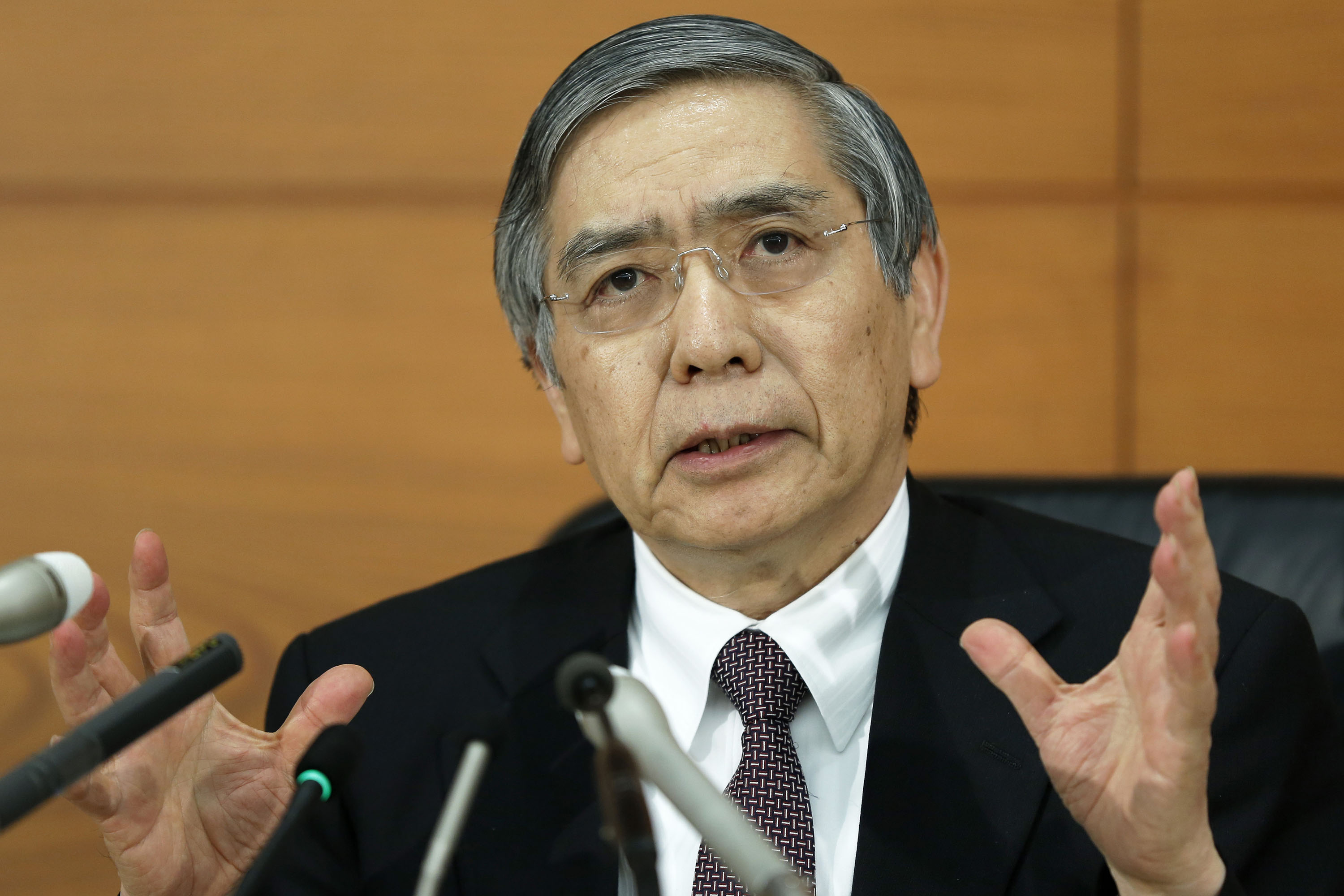 日銀総裁:「金融政策に深い意味はない」-実質実効レートで Bloomberg
