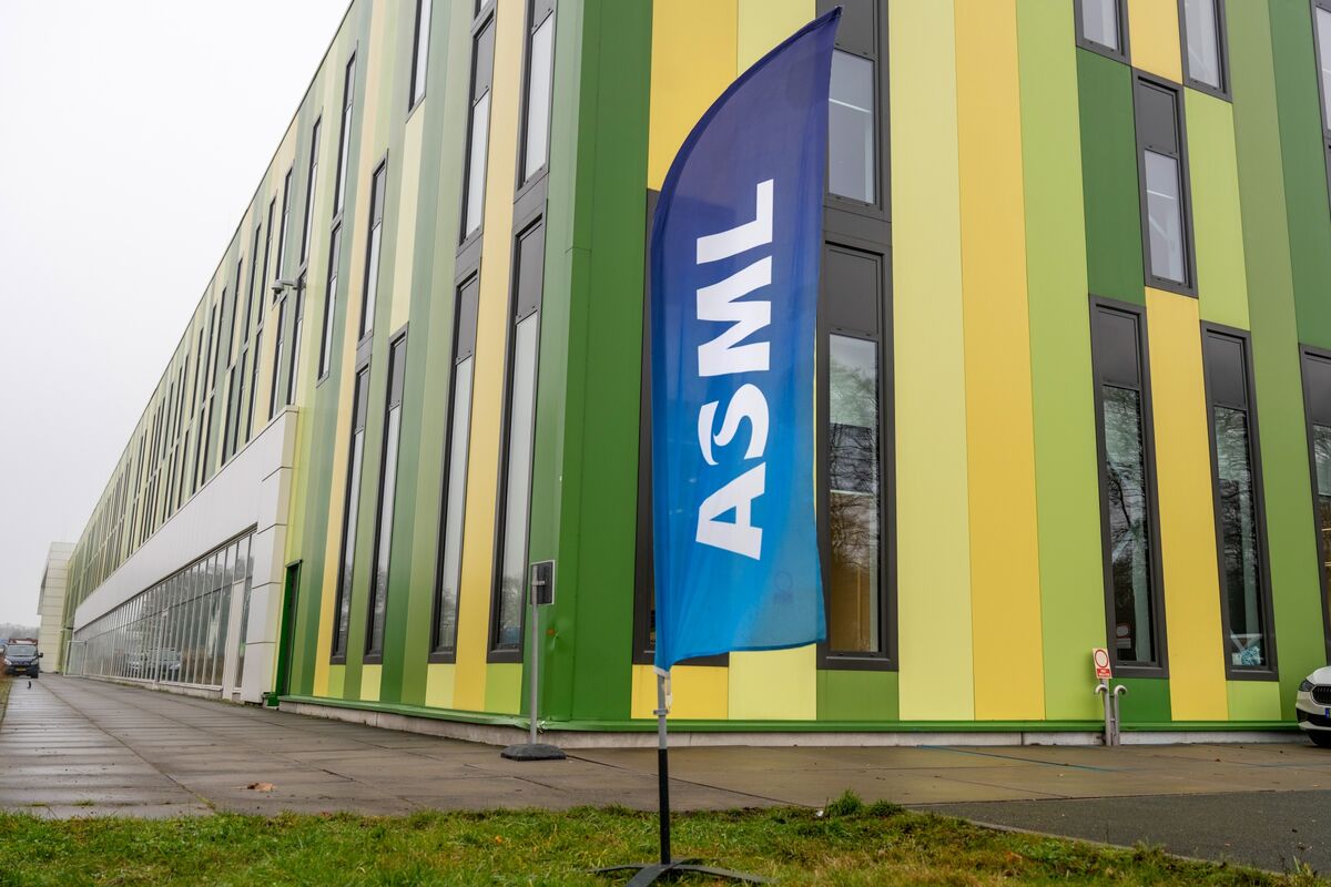 ASML Raises Outlook, Sees Demand Outstripping Supply in Coming Years