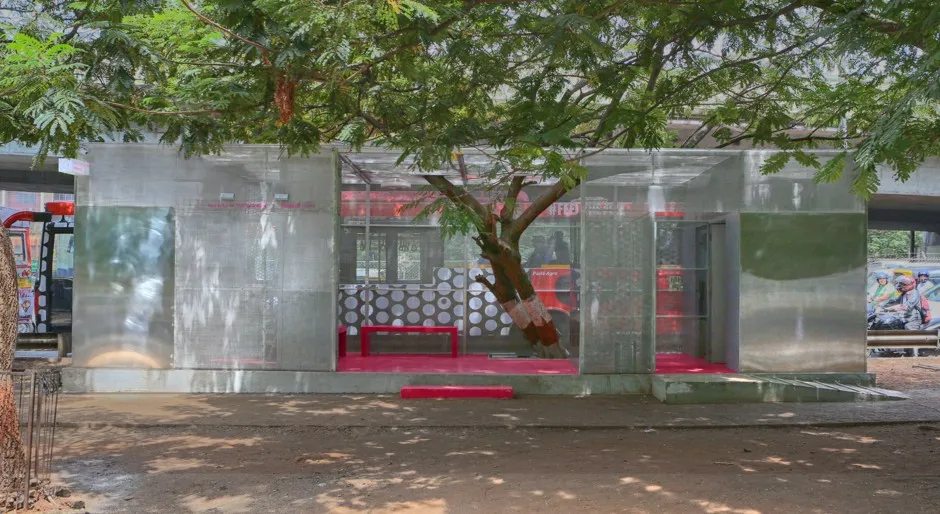The all-women's restroom in Thane.