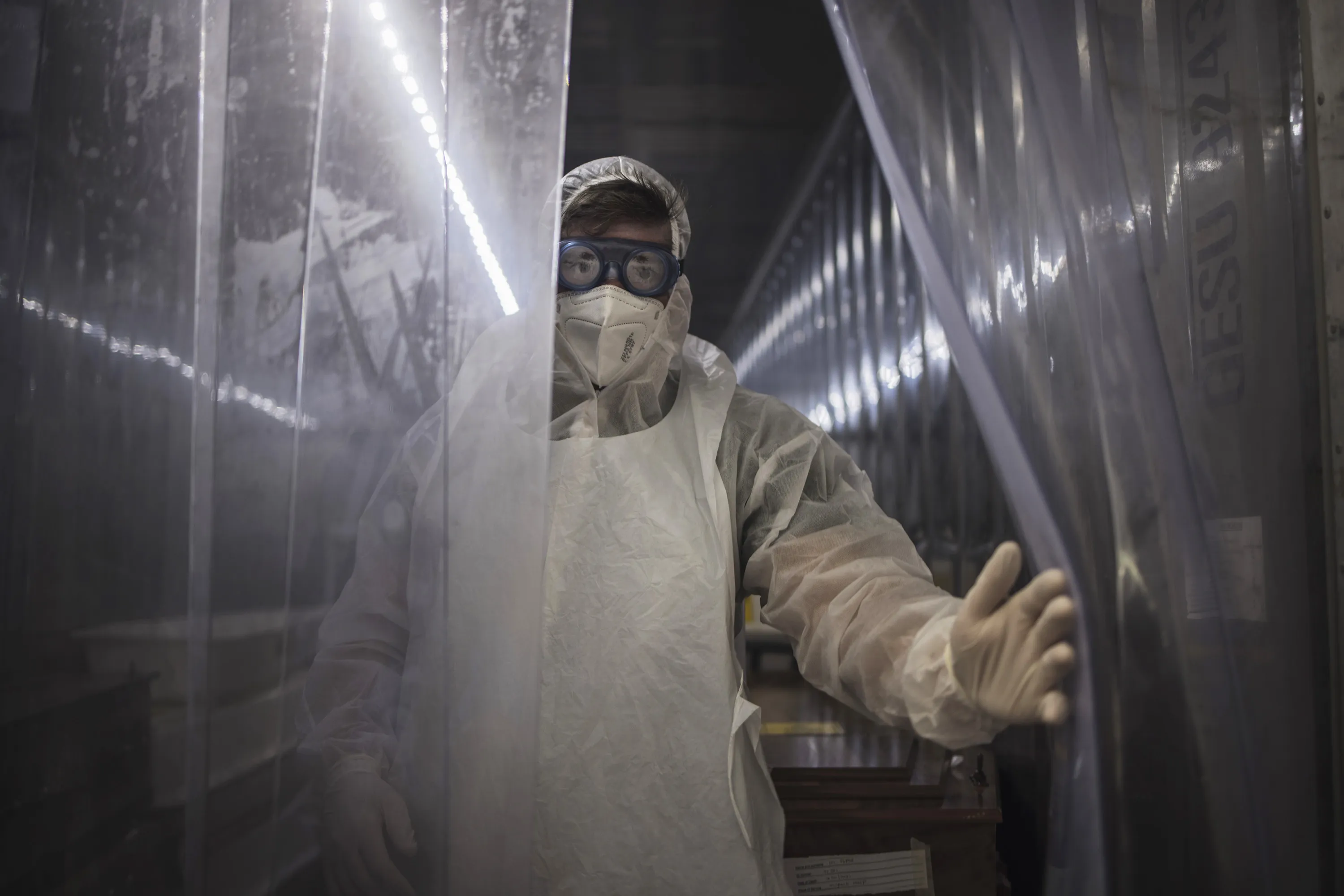 A morgue attendant at a funeral and burial services company&nbsp;in Johannesburg on Jan. 22.