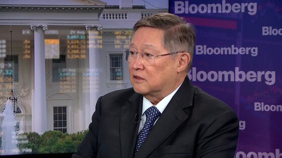 Philippines Watching U.S. on Rate Move, Finance Chief Says