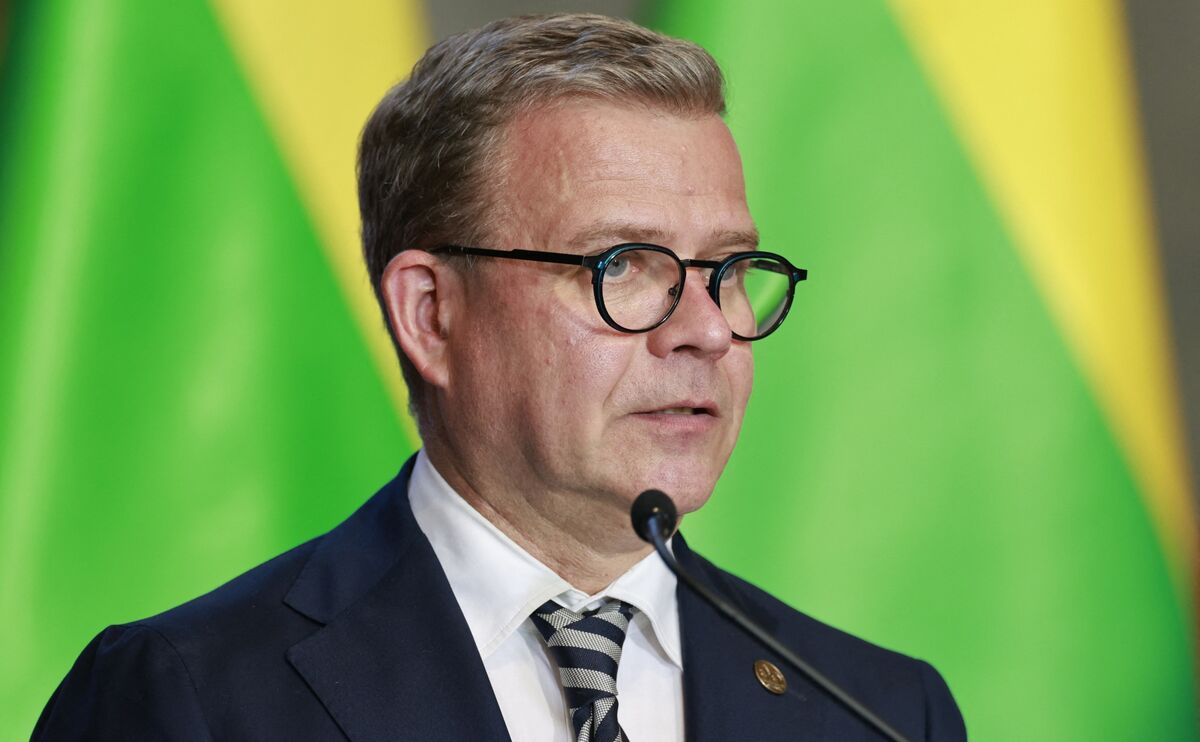 Finnish Premier Asks Parliament to Convene as Scandal Flares Up