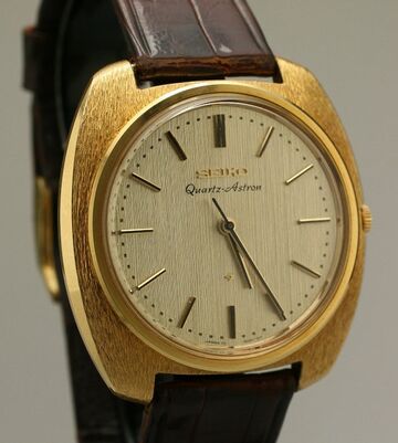 quartz watch history