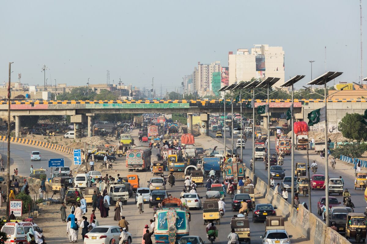 Pakistan’s Surging Used Car Imports Pose Threat, Toyota JV Says