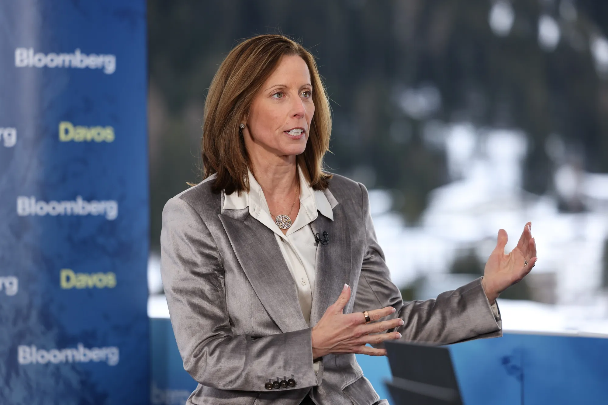 Nasdaq CEO Friedman Pushes for Regulation Shift Under Trump - Bloomberg