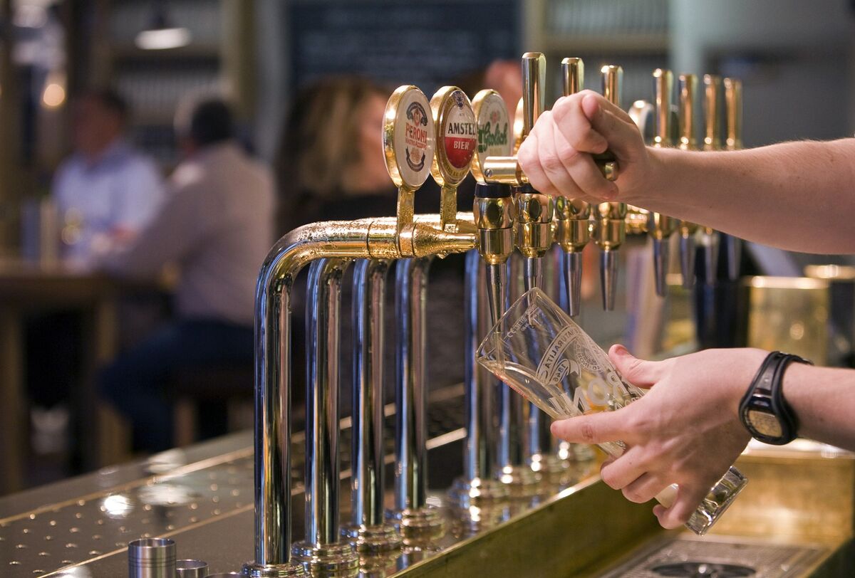 Mitchells & Butlers Shares (MAB) Rise As Britons Return To The Pub ...