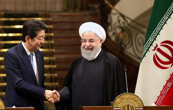 With Trump Blessing, Japan's Abe Seeks to Mend Iran Bridges