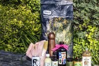 relates to Summer Gift Guide: These Are the Best Things to Give to Your Hosts