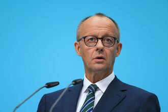 German Conservatives Nominate Friedrich Merz to Challenge Chancellor Olaf Scholz Next Year