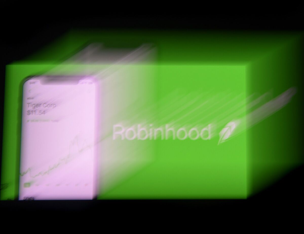 The Collateral-Crunch explanation of Robinhood Wall Street puzzles