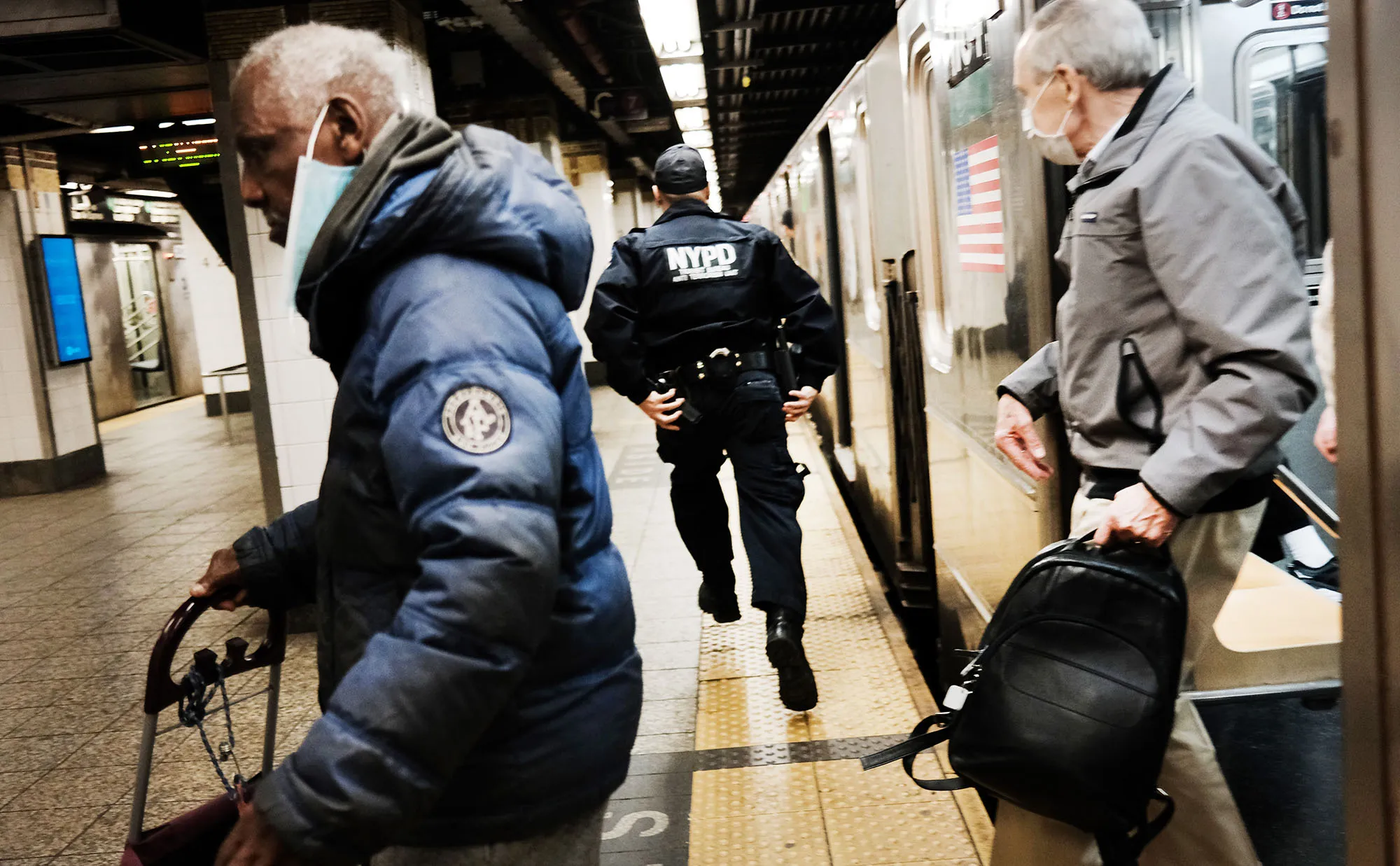 Police search for a suspect in the&nbsp;Times Square subway station following a call to police from riders&nbsp;in New York on April 25.&nbsp;