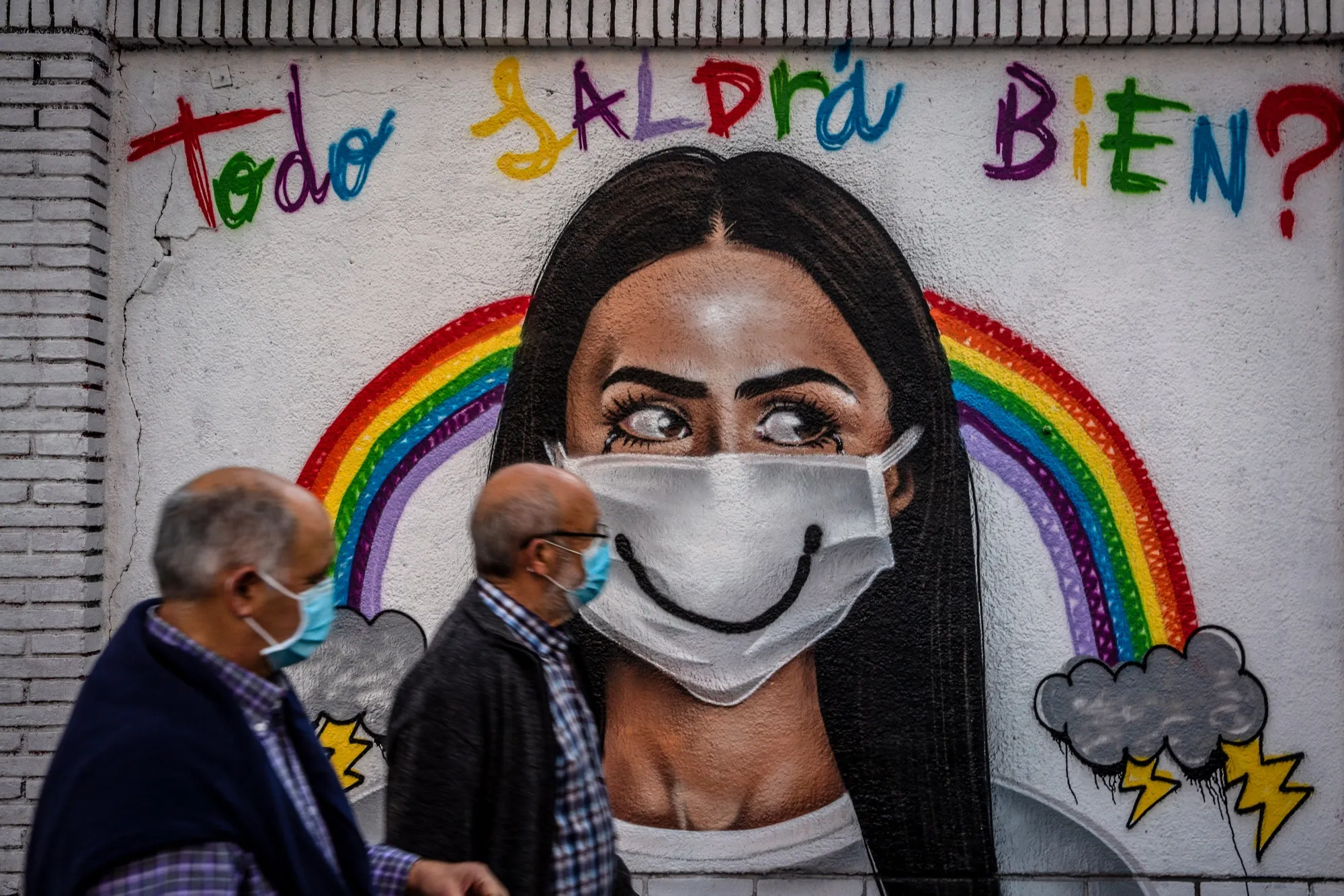 Experts say if everyone wears a mask when social distancing is not feasible, the infection rate will be cut.