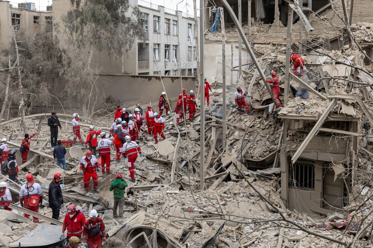 assets.bwbx.io image