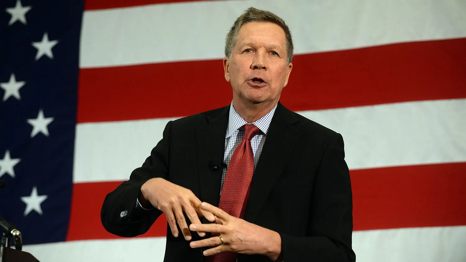 Ohio Gov. John Kasich speaks at the First in the Nation Republican Leadership Summit April 18, 2015 in Nashua, New Hampshire.
