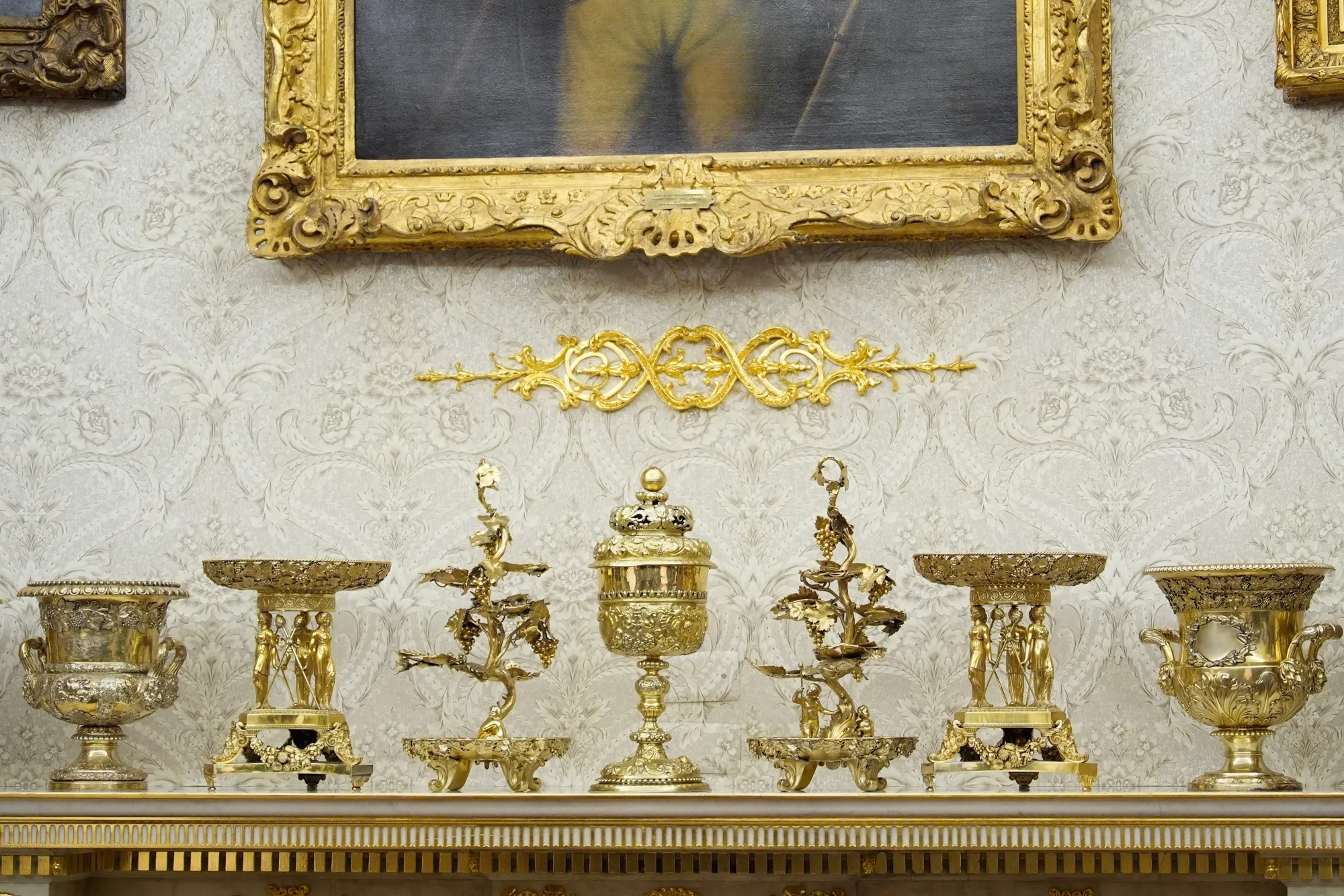 Gold leafing and decor as US President Donald Trump and Recep Tayyip Erdogan, Turkey's president, not pictured, meet in the Oval Office of the White House in Washington, DC, US.