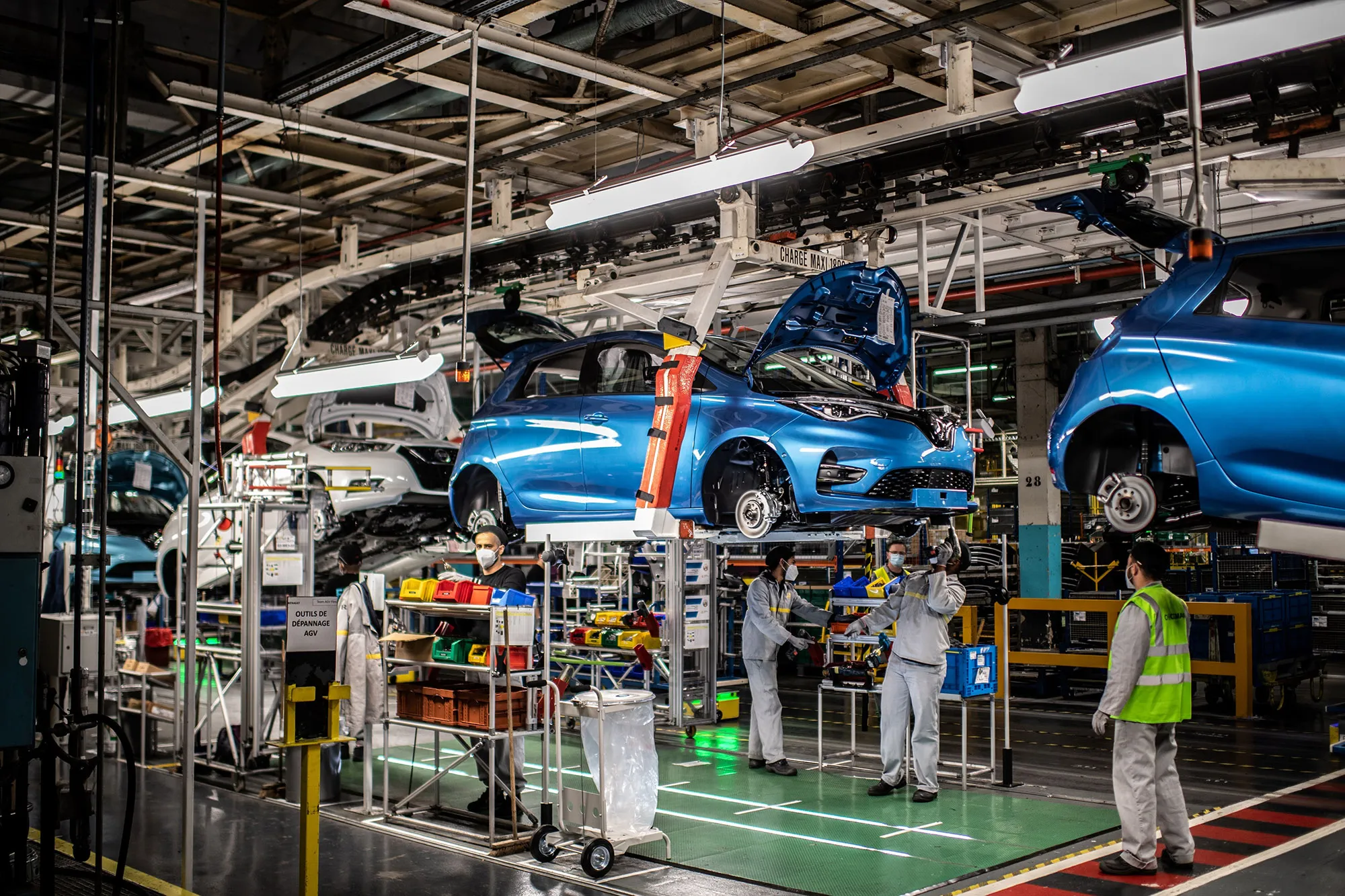 An assembly line that makes electric and hybrid vehicles in&nbsp;at Flins-sur-Seine, France.&nbsp;