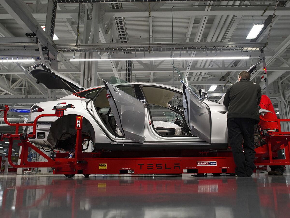 Tesla Factory Injuries Idled Workers Three Times as Much in 2018 ...