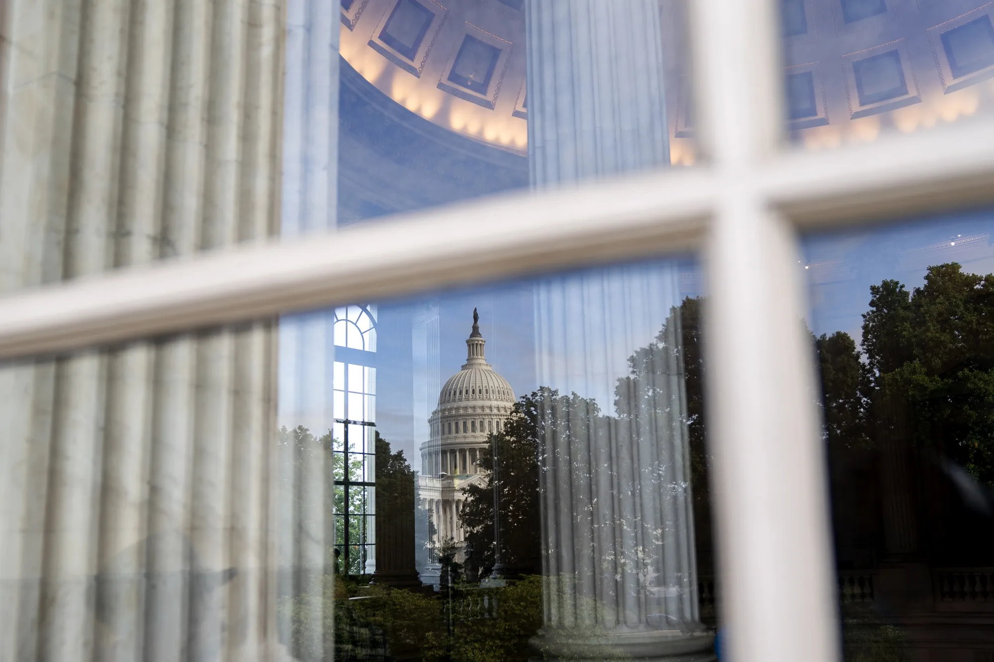 Infrastructure Win Ramps Up Fight Over Economic Agenda