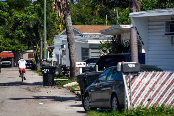 Florida Paradise Offers Wealthy Developers a Big Trump Tax Break