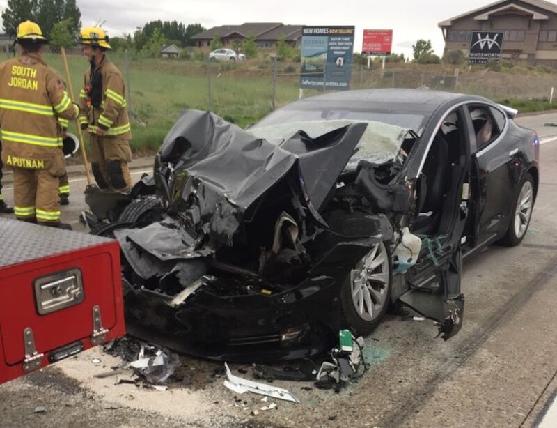 relates to Someday Your Self-Driving Car Will Pull Over for Police