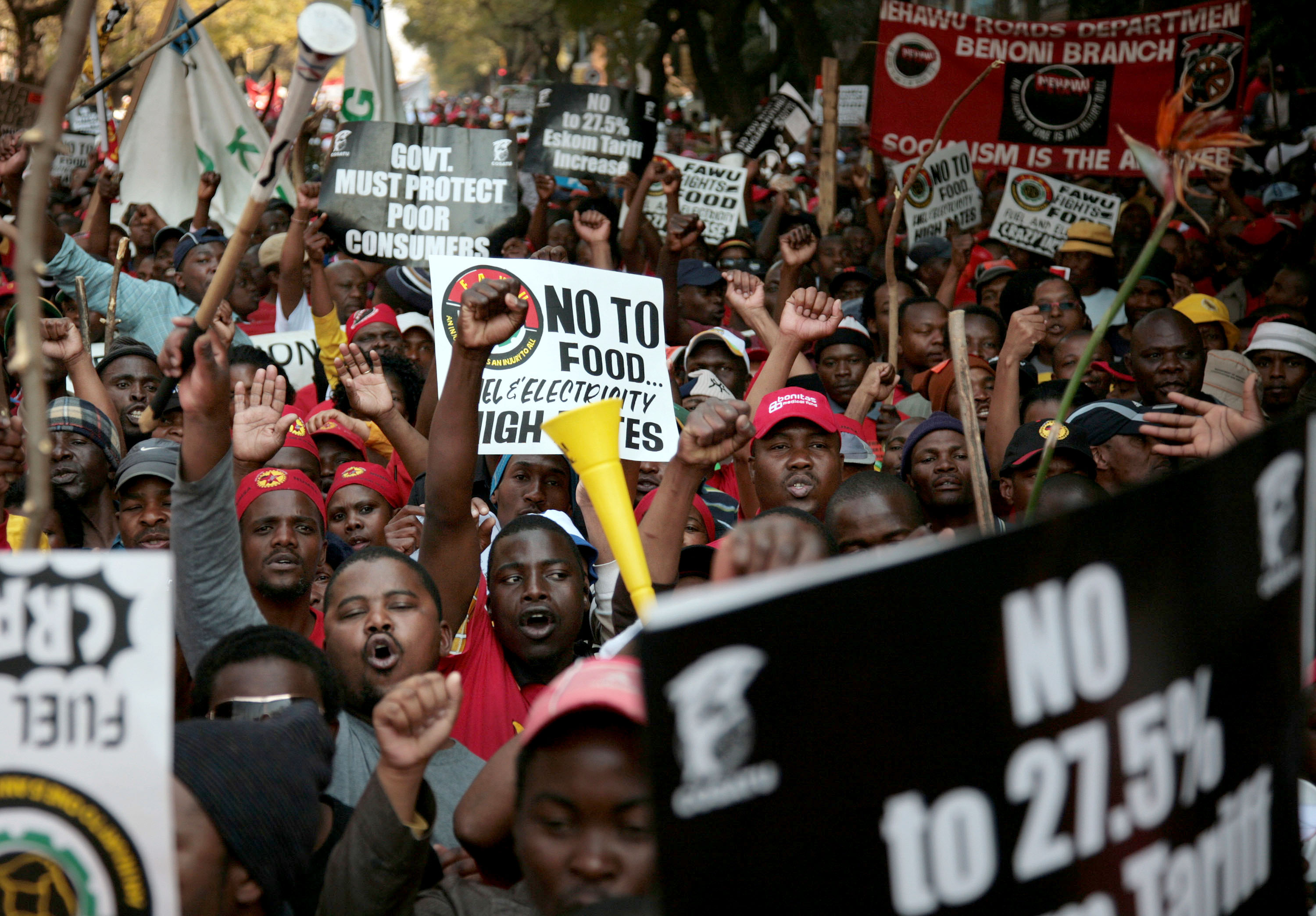 South African Unions Plan One-Day Strike Over Graft, Job Losses - Bloomberg