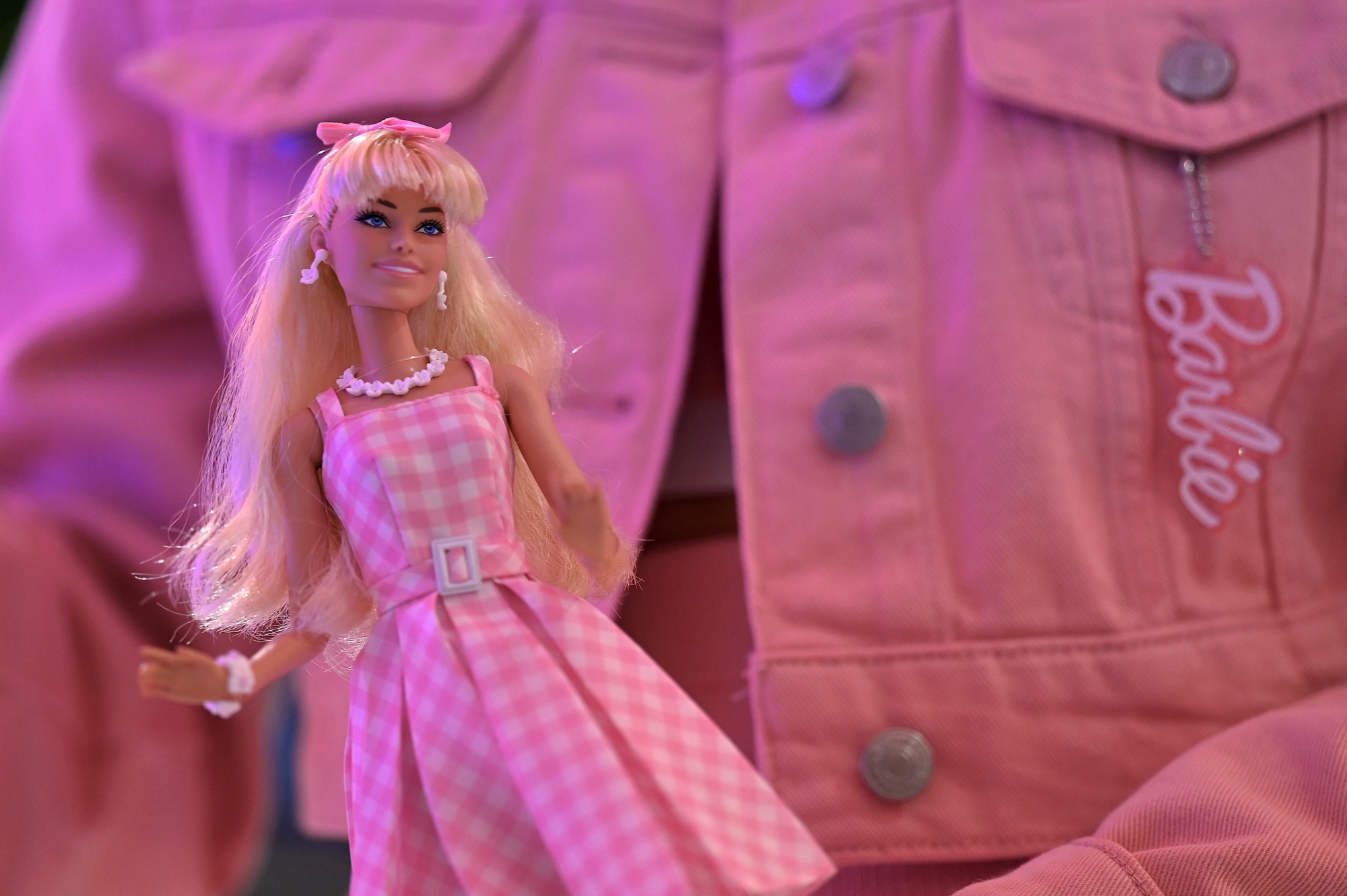 Barbie Movie Boosts Factories’ Hopes for Toy Manufacturing Boom - Bloomberg
