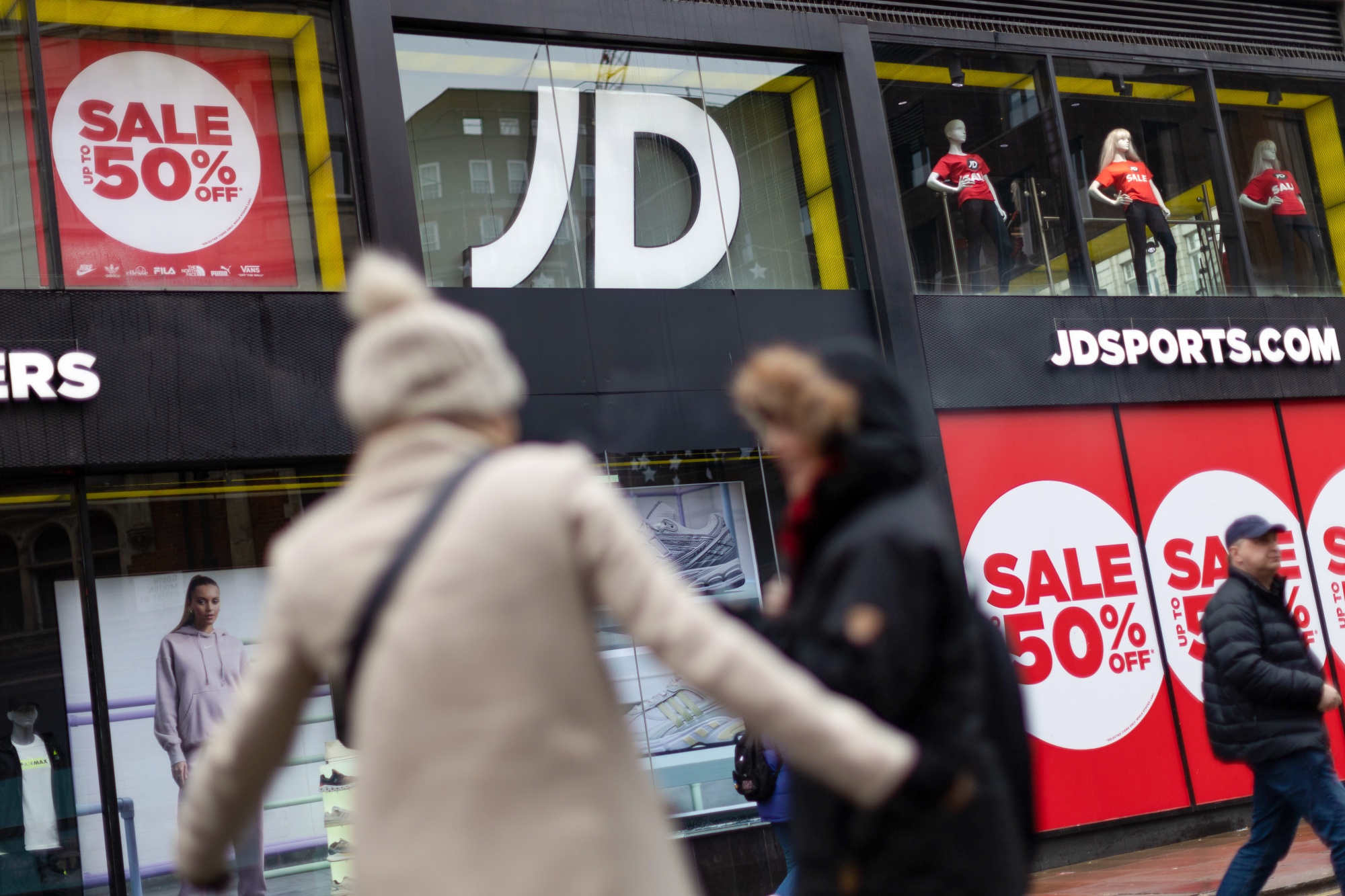 JD Sports Issues Profit Warning and Blames Weather for Weak Sales -  Bloomberg