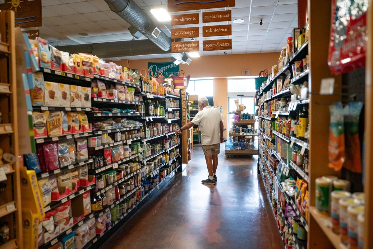 bloomberg.com - Kristina Peterson - RFK Jr. Demands New Transparency on Safety of Food Additives