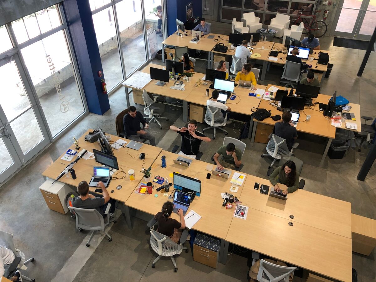 bloomberg.com - Akriti Sharma - India Tech Firms Face Less Exposure To Trump's $103,000 H-1B Fee