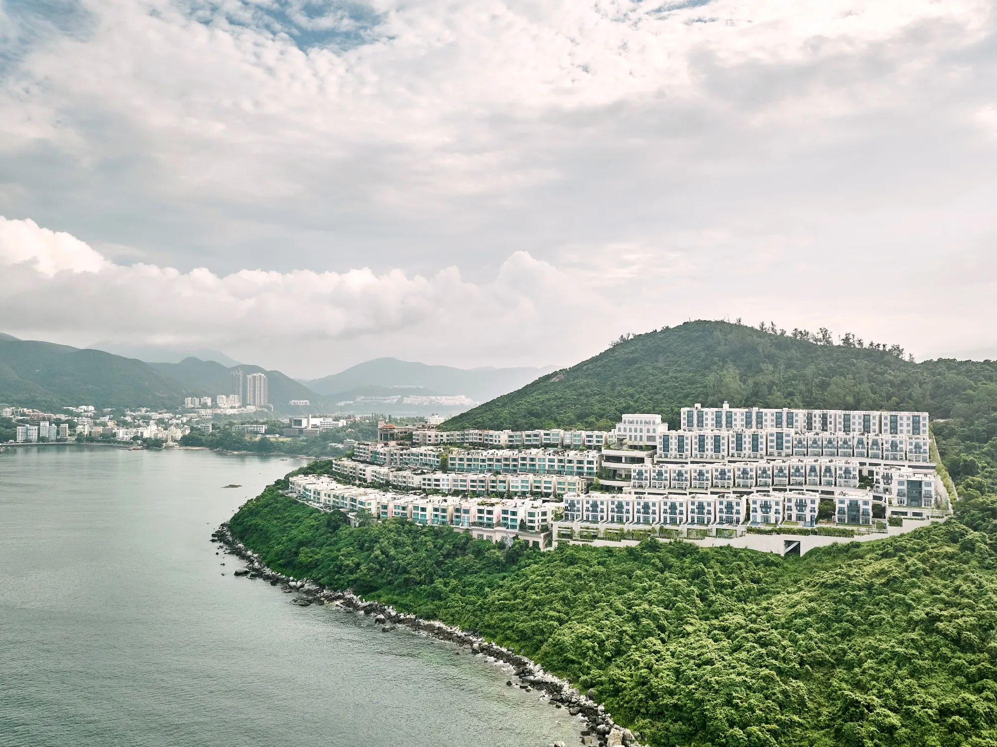 One Stanley in Hong Kong. The new development is on the right, and 20-year-old Regalia Bay is on the left.