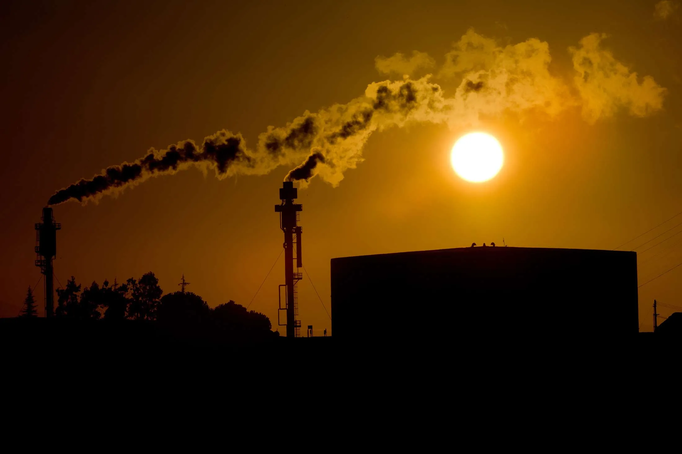 The ConocoPhillips Co refinery is seen in Richmond, California, U.S., on Monday, Oct. 24, 2011. ConocoPhillips Co is expected to announce third-quarter earnings on Oct 26.
