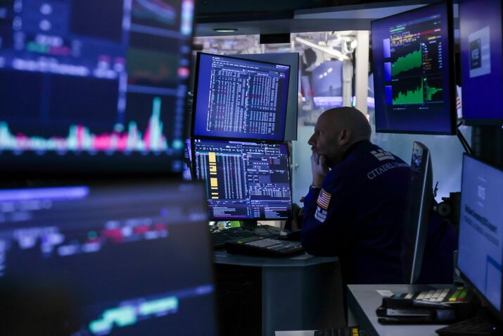 Traders At The New York Stock Exchange As Stocks Climb On Factory Data As Gold Selloff Eases