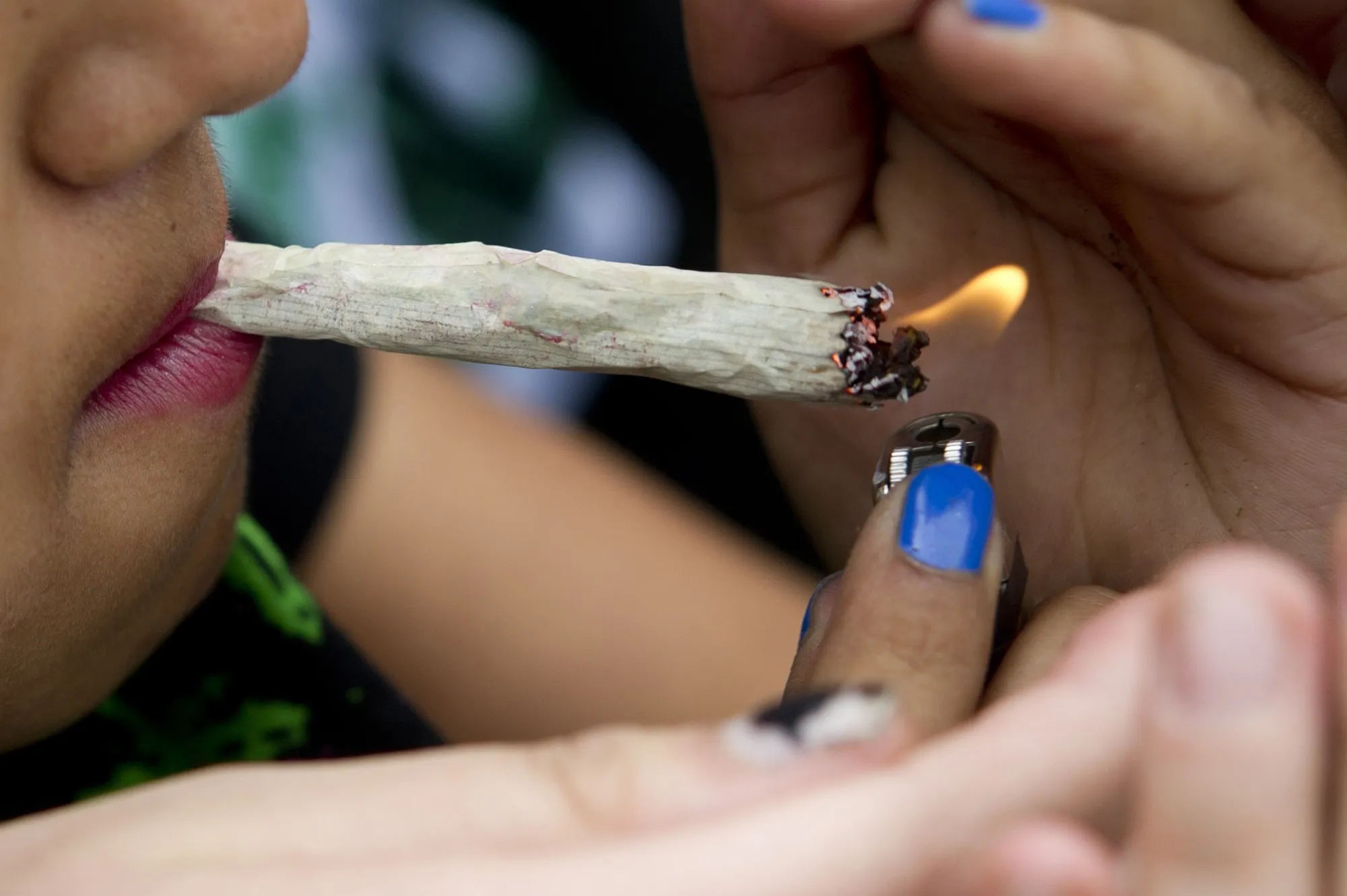 Lifting profit barriers&nbsp;and easing the way for U.S. public offerings of pot stocks would drive a flood of investment.&nbsp;