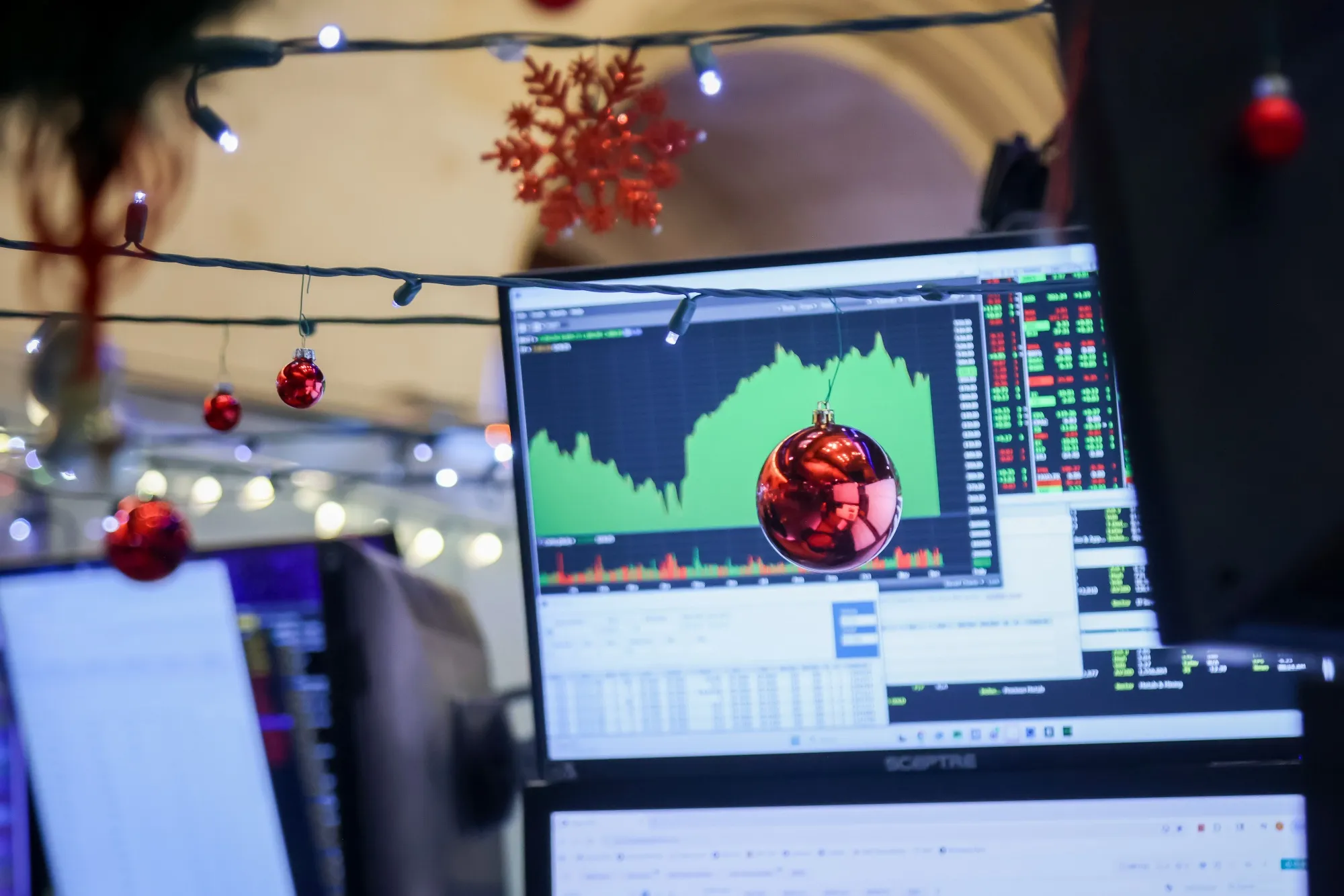 S&P500は最高値圏でもみ合い