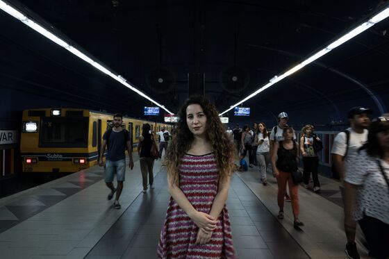 Argentina's Hot Summer of Packed Subways, More Theft And Floods
