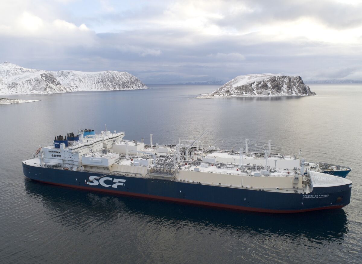 Fourth Restricted Gas Ship Seen Near Sanctioned Arctic LNG Plant