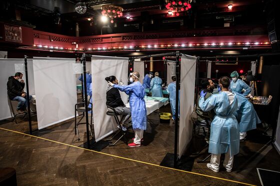 Mass Live Concert Offers a Glimpse of Music in Post-Pandemic Era
